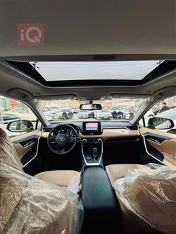 تۆیۆتا ڕاڤ 4